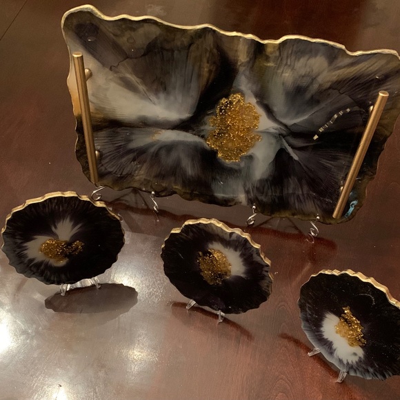 Handmade gorgeous tray and coaster set